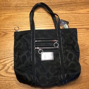AUTHENTIC Coach poppy purse!